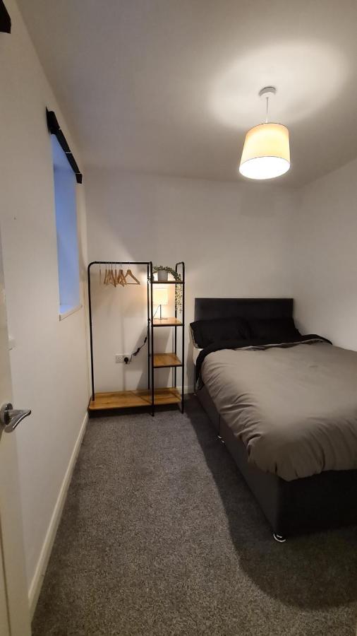 The "Cleveland" Apartment Редкар Екстериор снимка