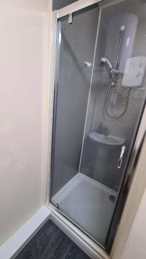 The "Cleveland" Apartment Редкар Екстериор снимка